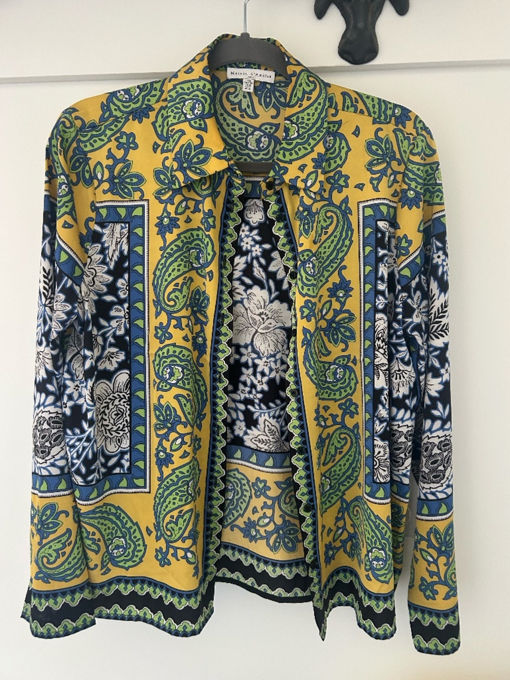 Maison d'Amelie Button-down Blouse Medium